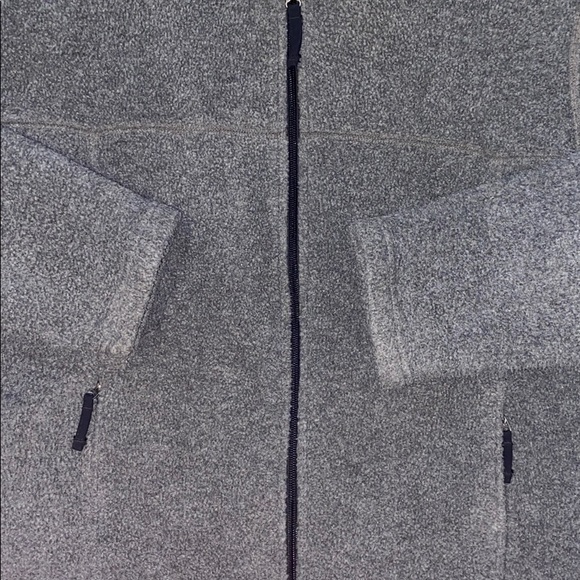 ✨L.L. Bean Fleece Zip Up✨ - Picture 4 of 4